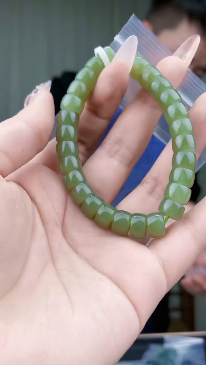 【闪购商品】和田玉挂件未镶嵌拍一发一，多样性发货！