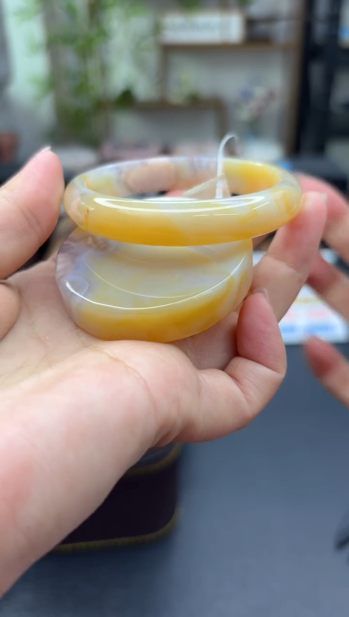 【闪购商品】石英质玉手镯未镶嵌C187(52圈赠送镯心)