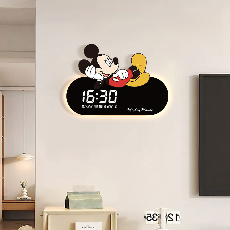 奶油风客厅挂钟2025年最新款电视背景墙装饰万年历钟表餐厅时钟