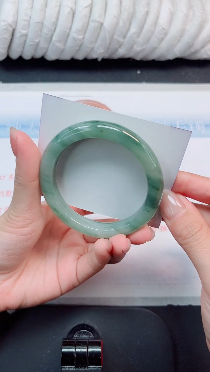 【闪购商品】石英质玉手镯未镶嵌364#56.2