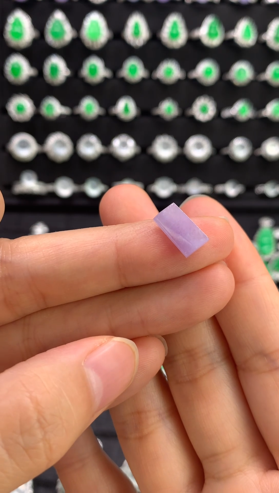 颈饰未镶嵌翡翠飘*裸石