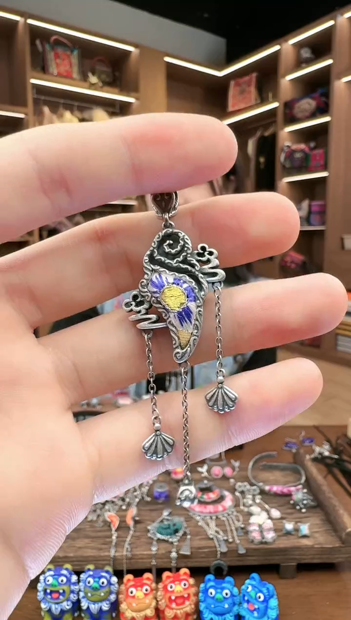 【闪购商品】织绣158黔东南苗族刺绣