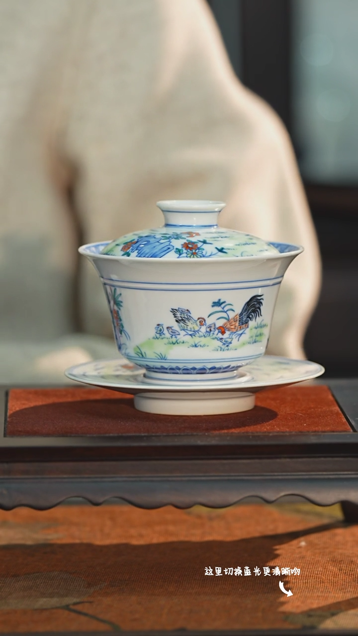 【闪购商品】馆藏级斗彩女将军—涂杏花大师