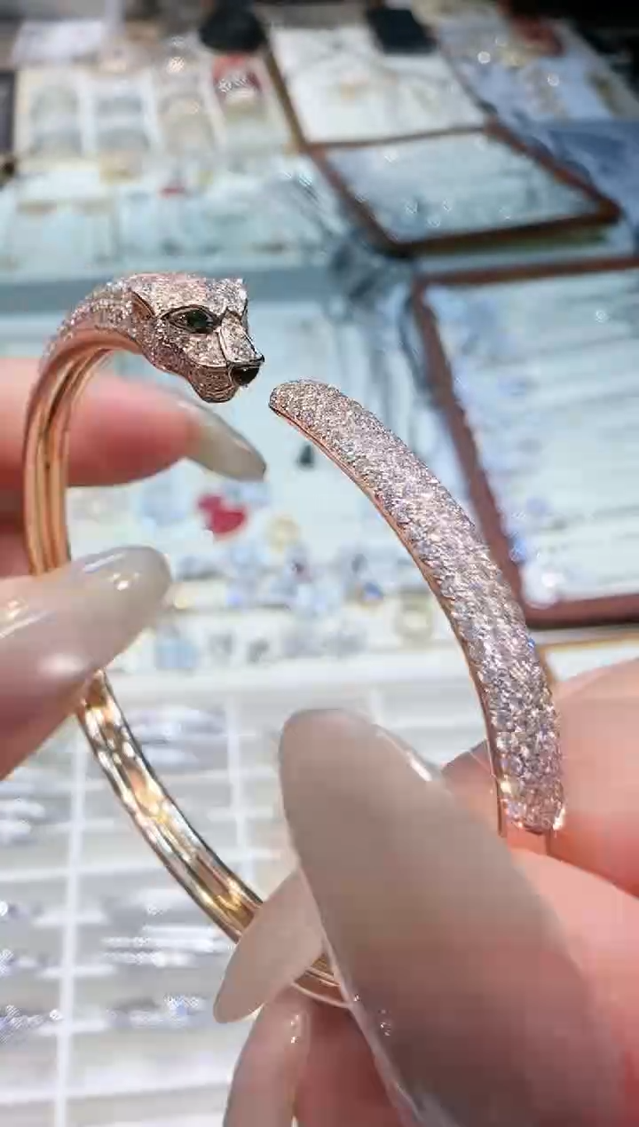 【闪购商品】钻石手镯18K金镶嵌窄版豹子手镯（48小时鉴赏期）