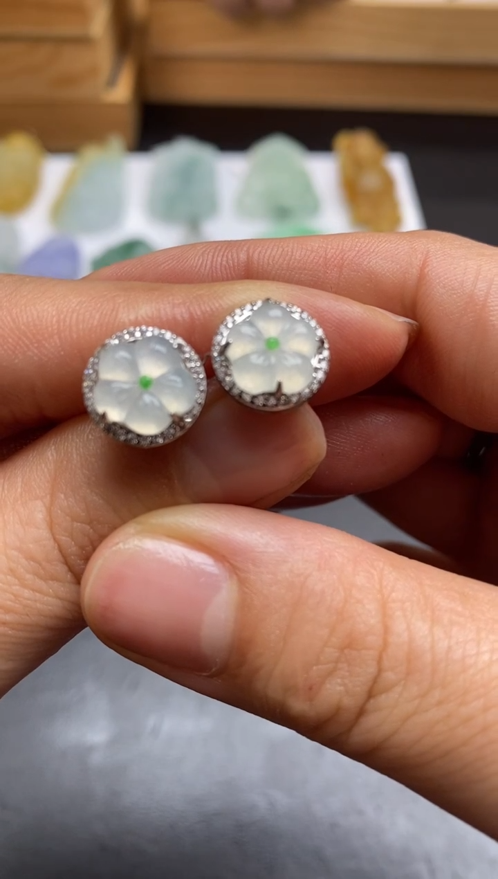 【闪购商品】定制翡翠未镶嵌翡翠毛货~