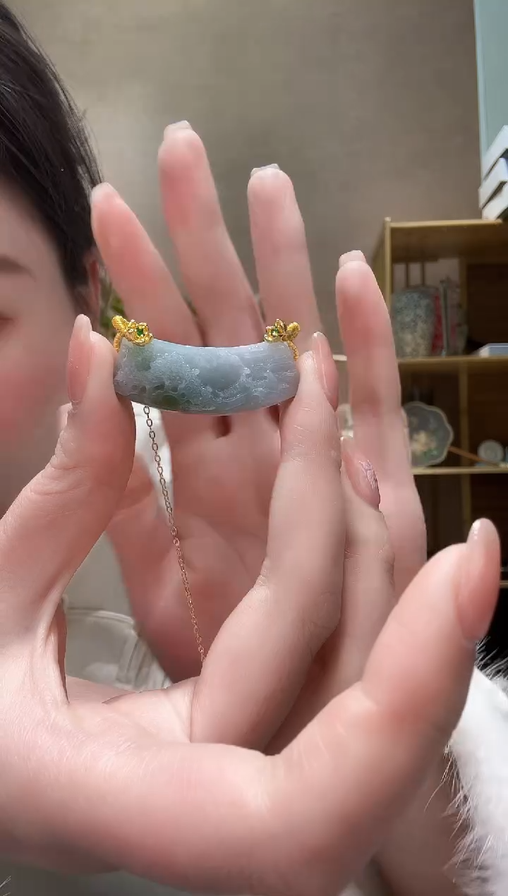 【闪购商品】翡翠颈饰未镶嵌吊坠