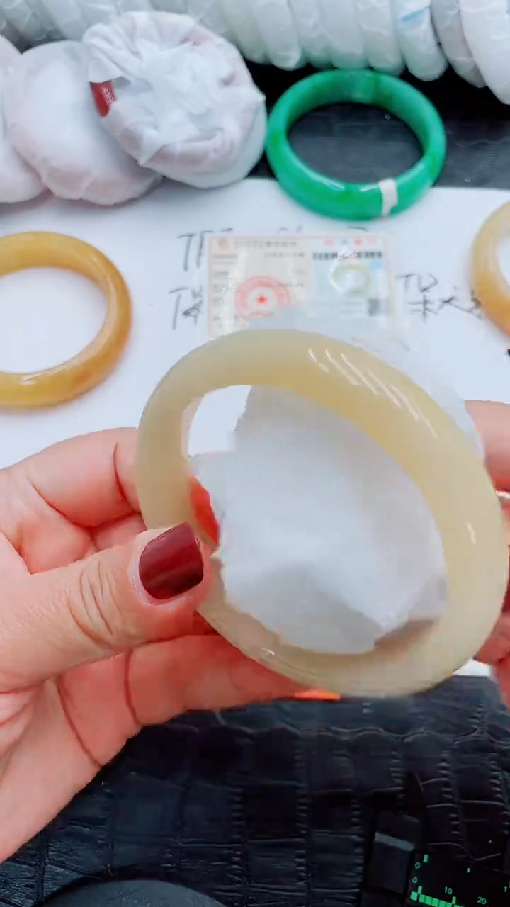 【闪购商品】石英质玉手镯未镶嵌S224-58-59