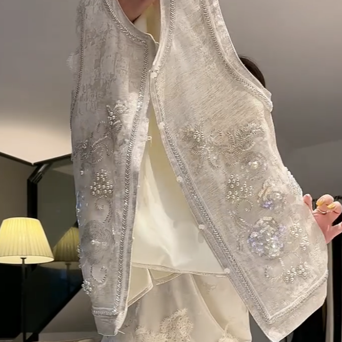 女装上衣蕾丝马甲白色时尚马夹钉珠亮片重工休闲百搭新中式绣花春