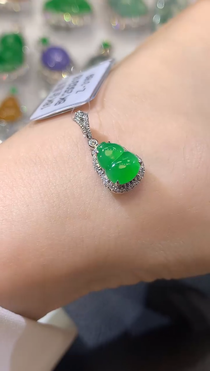 翡翠18K金镶嵌吊坠(不含链)D12