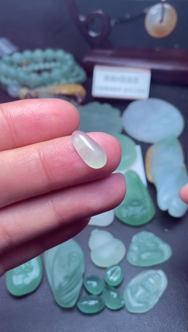 未镶嵌定制翡翠a货翡翠