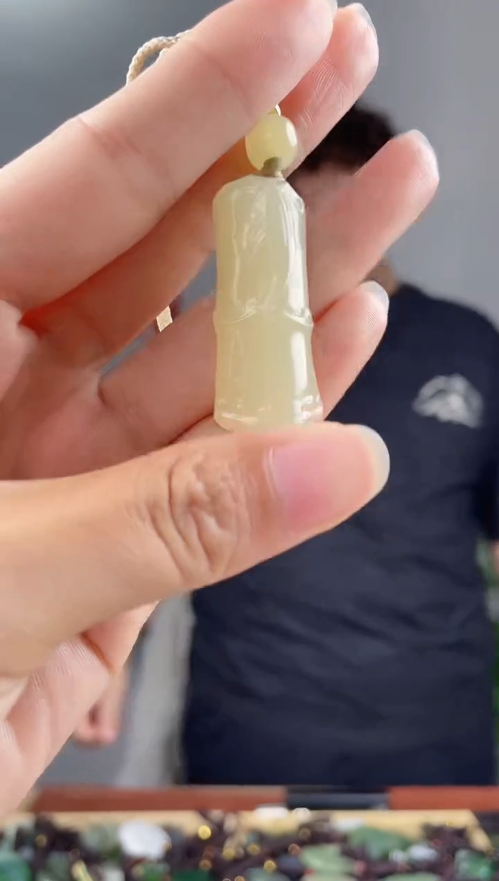 和田玉未镶嵌颈饰拍一发一，多样性发货