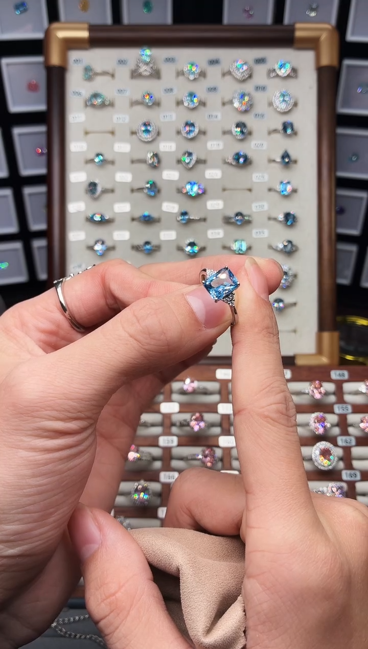 银S925镶嵌戒指海蓝宝石1888