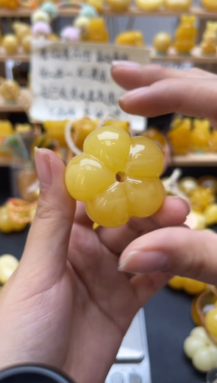 琥珀未镶嵌珠宝奇石145琥珀蜜蜡微瑕