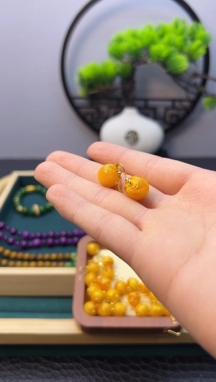 【闪购商品】蜜蜡颈饰14K金镶嵌E01       