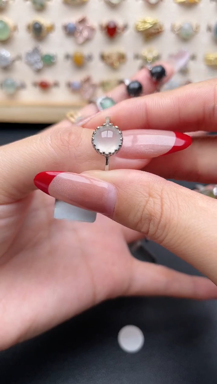 【闪购商品】翡翠戒指银S925镶嵌一物一证一礼盒