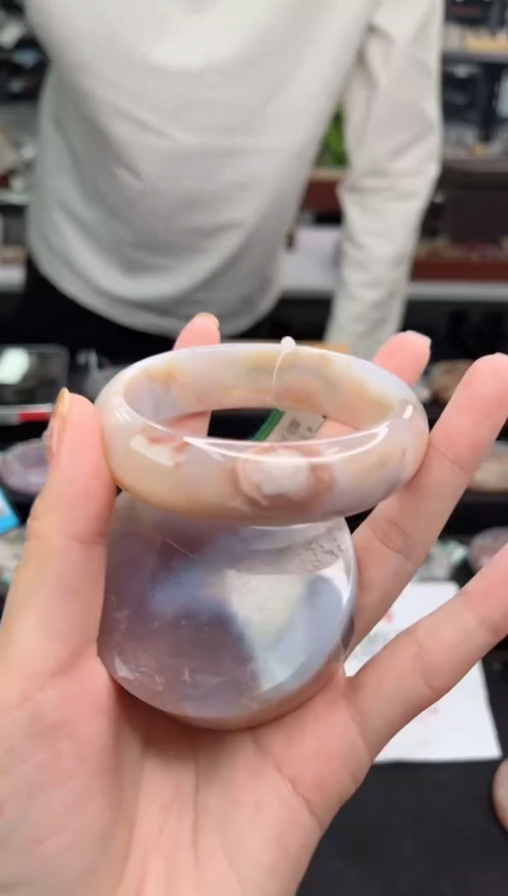 【闪购商品】石英质玉手镯未镶嵌60圈口（不退不换）16666689