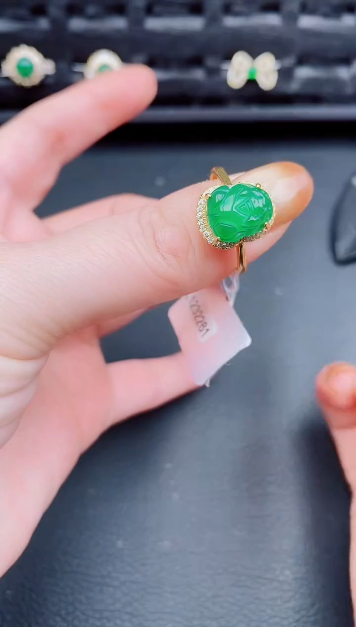 【闪购商品】翡翠戒指银S925镶嵌天然a货翡翠254