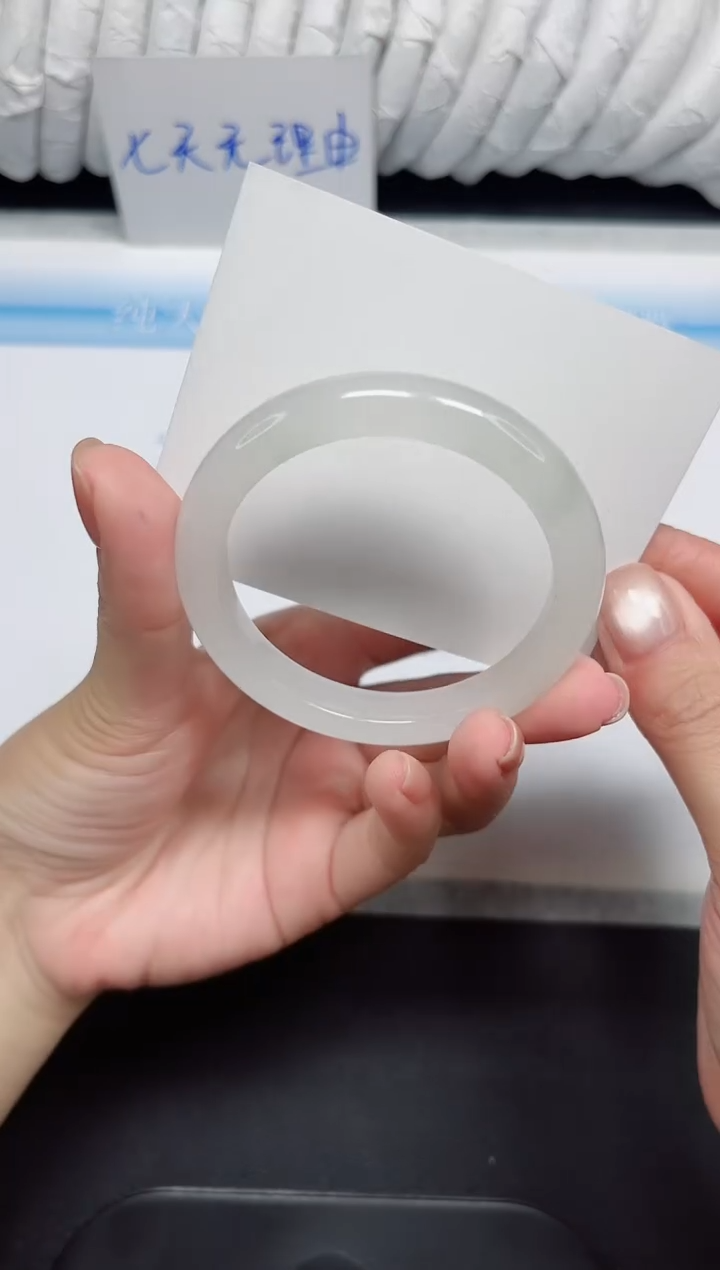 石英质玉手镯未镶嵌29-52.6