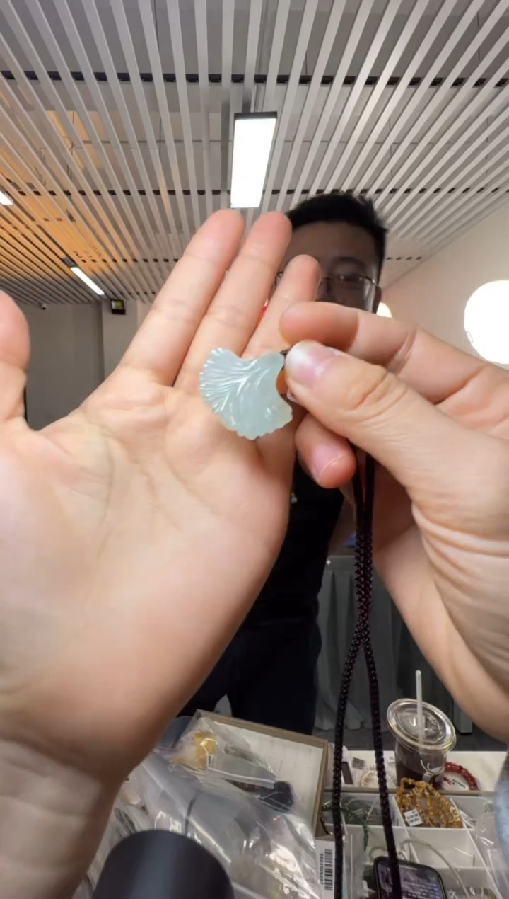 【闪购商品】翡翠吊坠(不含链)未镶嵌翡翠吊坠