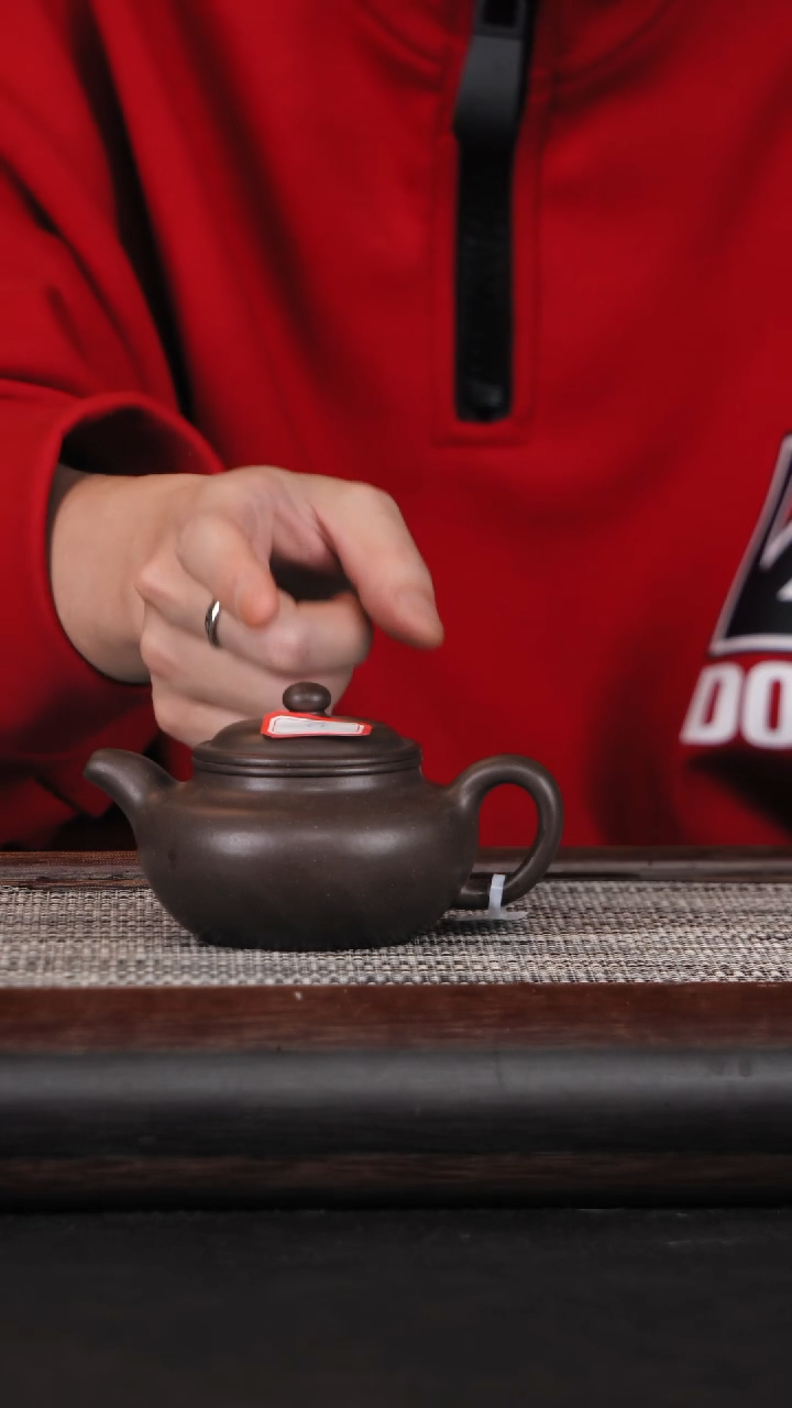 【闪购商品】紫砂茶壶12老紫泥仿古180