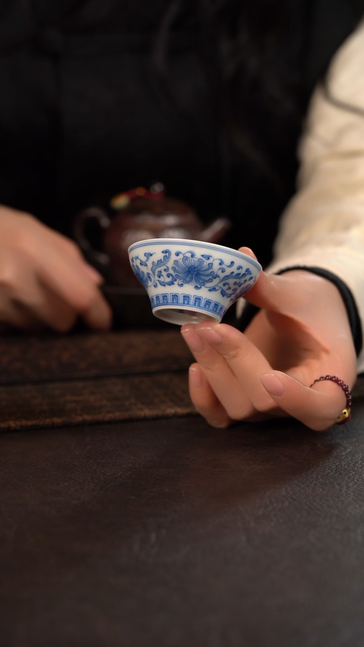 【闪购商品】杯聚澜堂凤尾花折腰杯