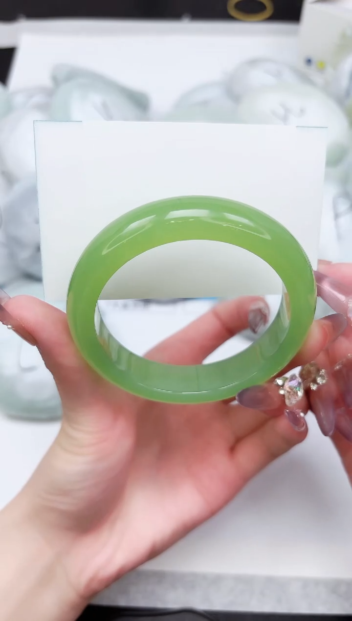 石英质玉手镯未镶嵌23-