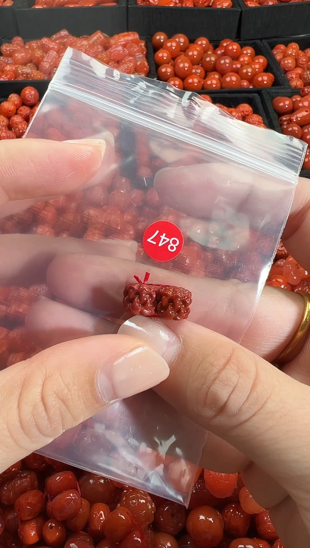 颈饰未镶嵌南红玛瑙1