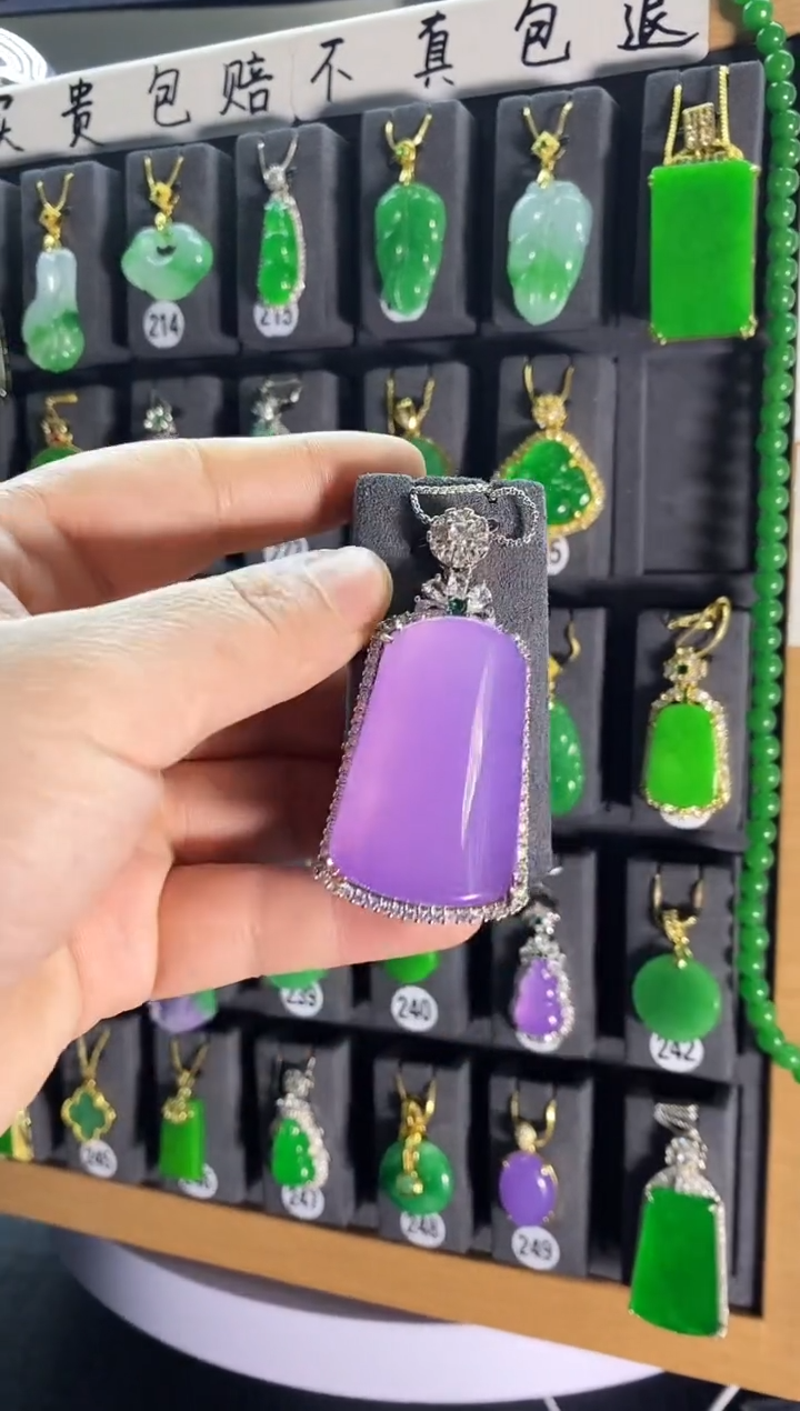 【闪购商品】翡翠耳饰银S925镶嵌226....