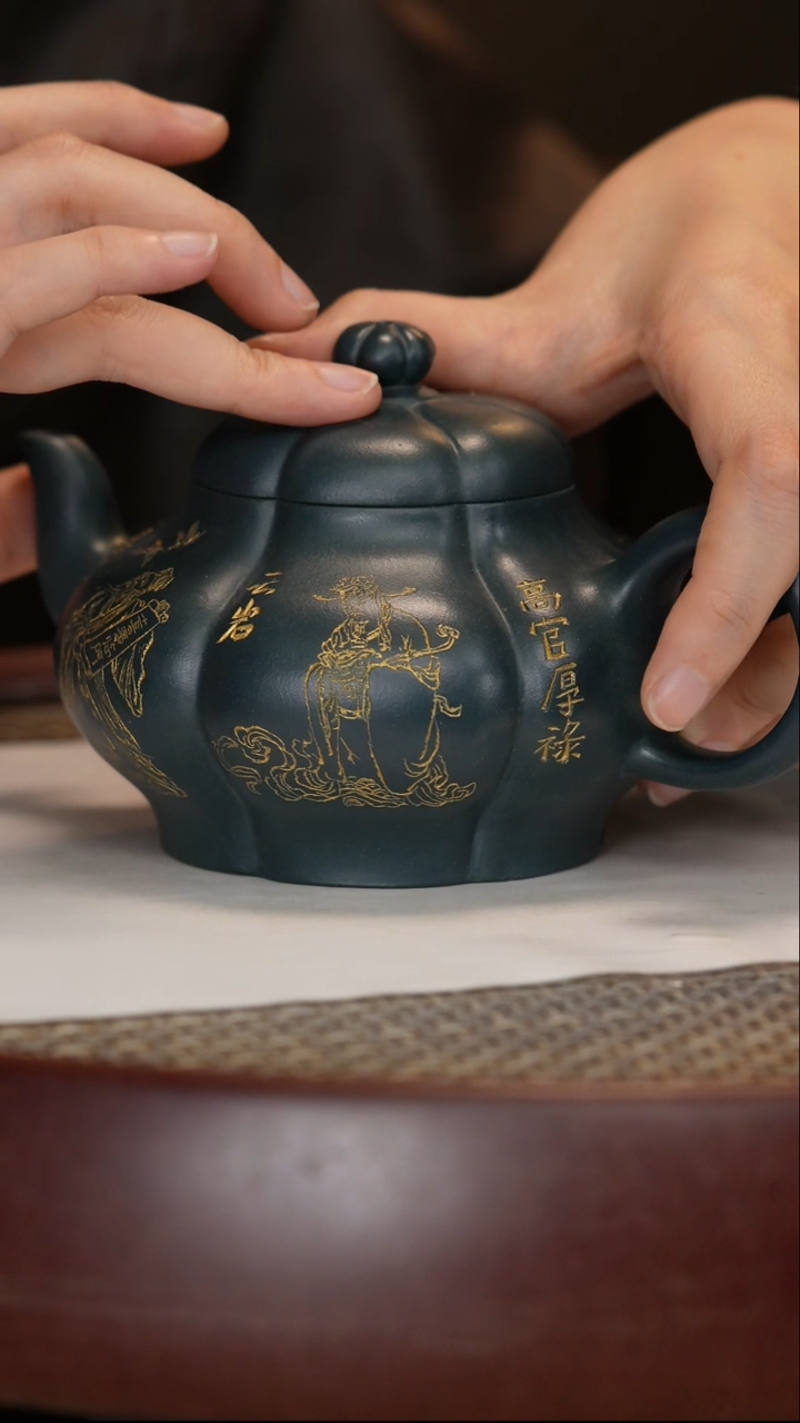 【闪购商品】紫砂茶壶筋纹宫灯+博古架+山水画