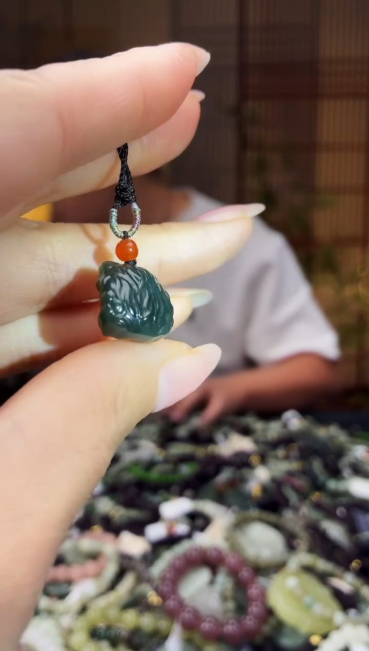 颈饰未镶嵌和田玉多样性发货，拍一发一