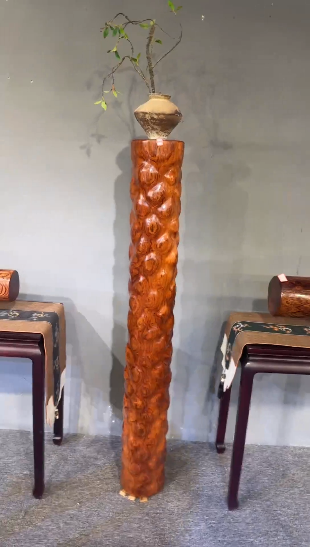 【闪购商品】木柱子 带底座 大红花 木