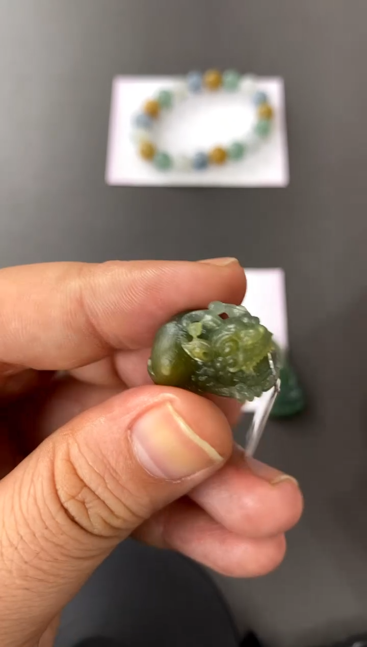 【闪购商品】定制翡翠未镶嵌貔貅