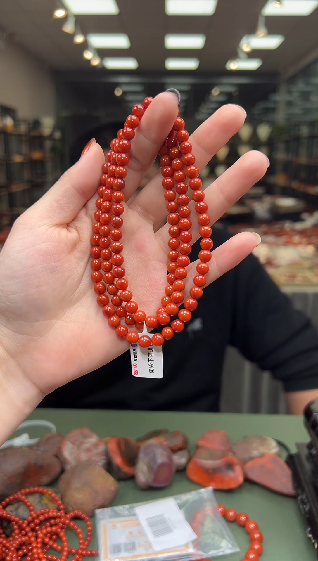 【闪购商品】南红玛瑙手链未镶嵌多圈手串一条约6mm 多样性发货