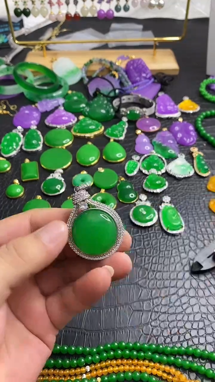 颈饰银S925镶嵌翡翠S016