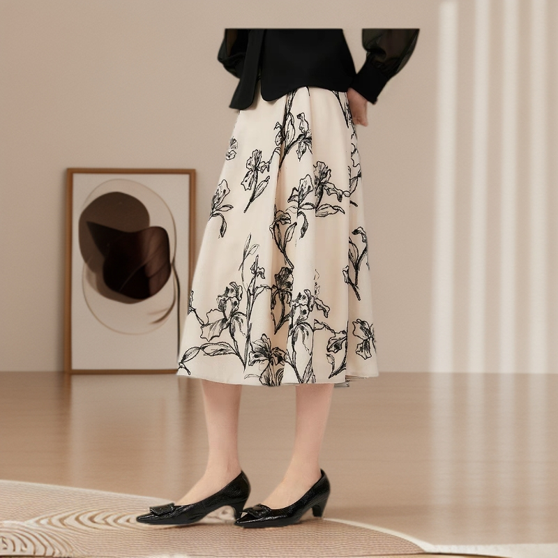 GXO 2025夏季新款艺术感刺绣花卉半身裙KQ0100