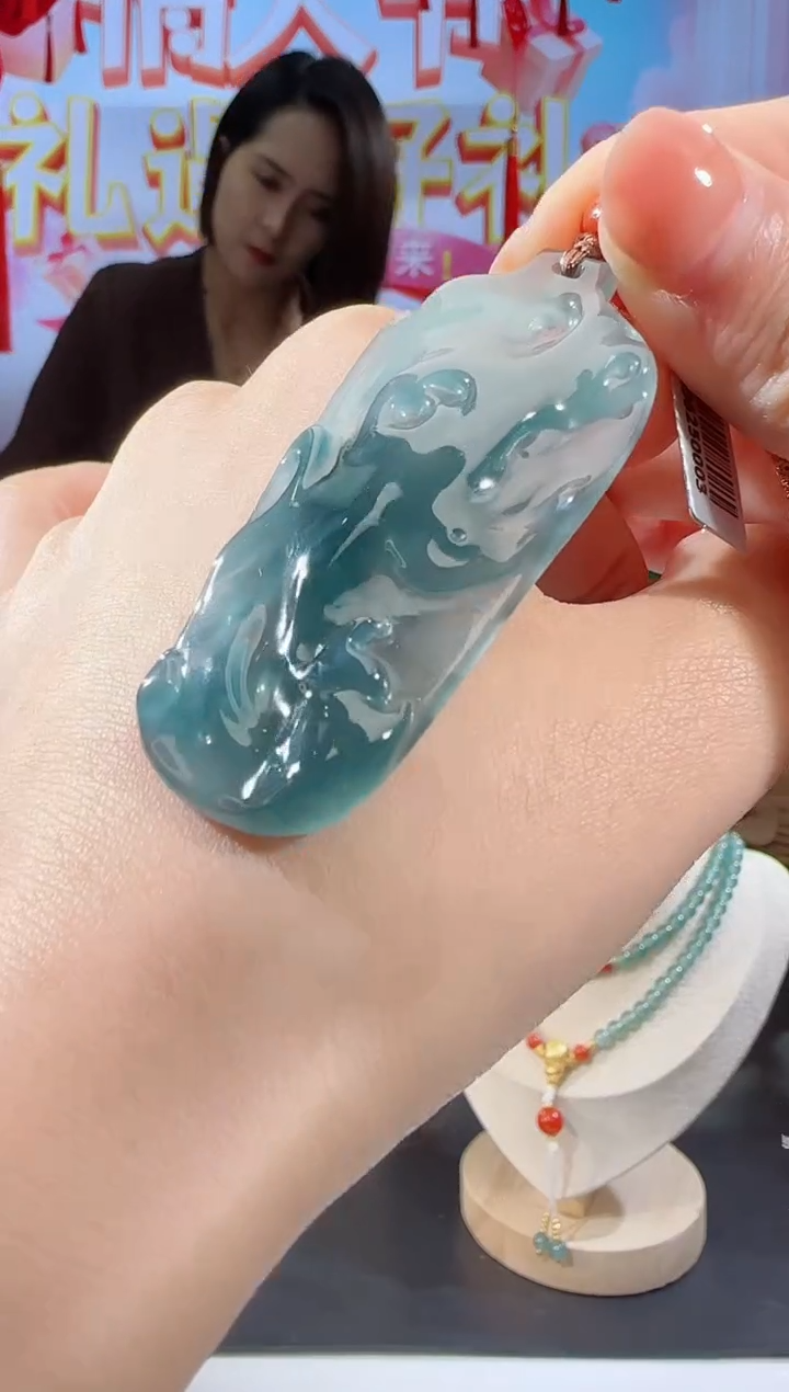 【闪购商品】翡翠吊坠(不含链)未镶嵌悟道