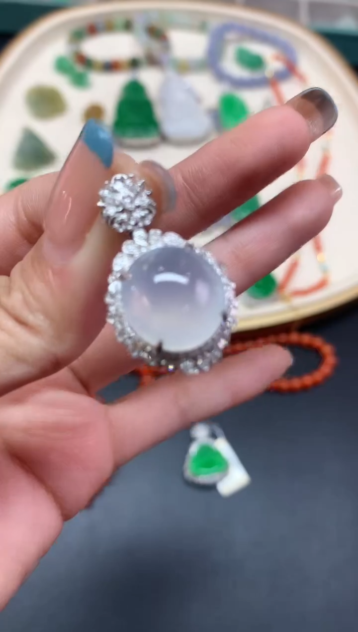 【闪购商品】翡翠吊坠(不含链)18K金镶嵌吊坠A67|9800