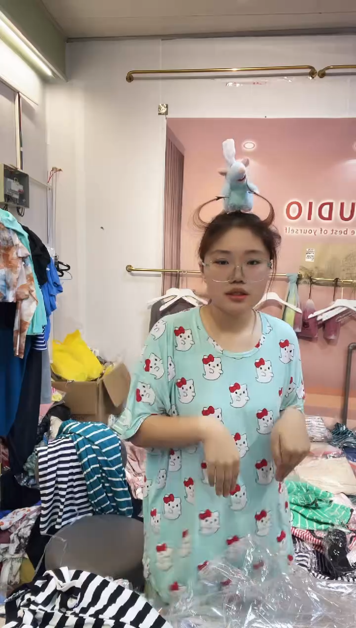 01闪购不退不换.