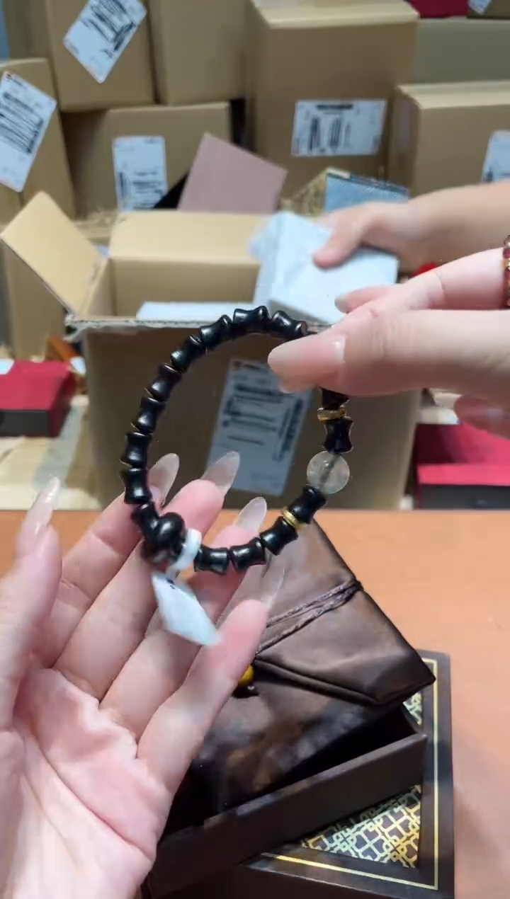 手串仓库撤柜闪购链接（多样性发其一）￥1