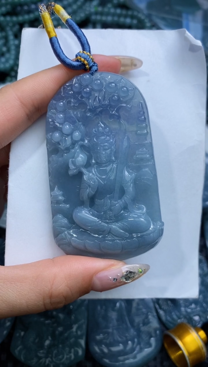 【闪购商品】翡翠颈饰未镶嵌          