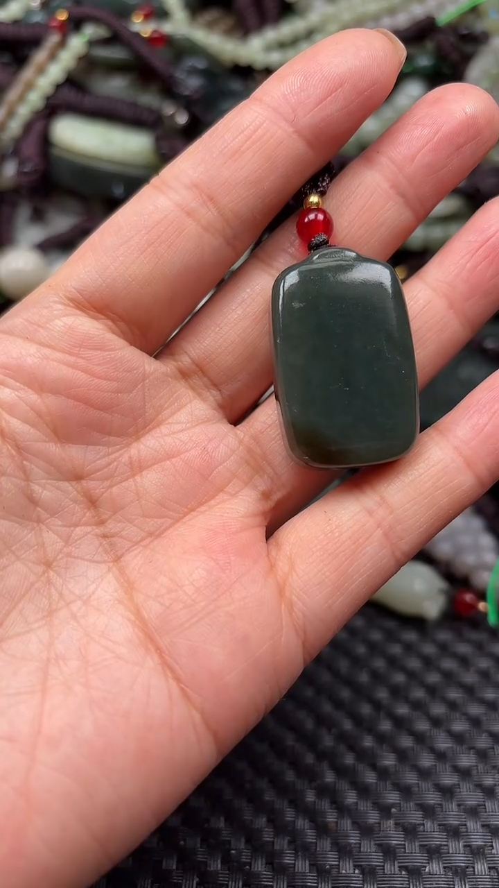 【闪购商品】和田玉颈饰未镶嵌.