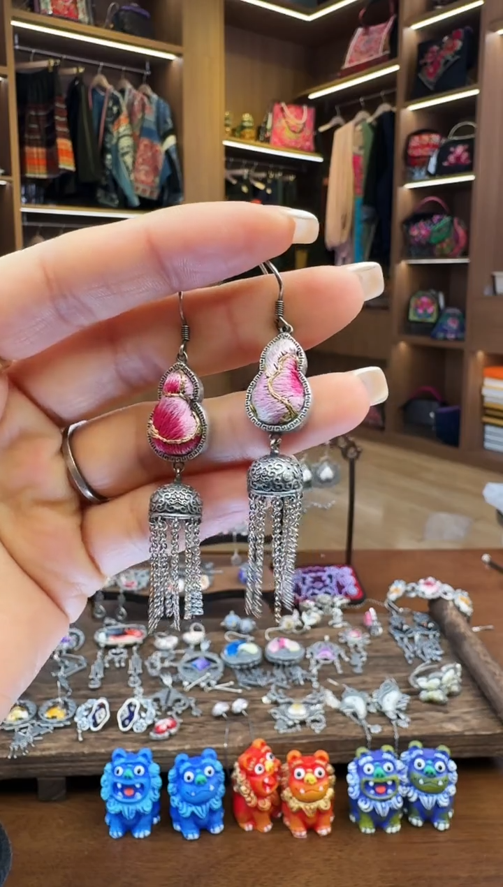 【闪购商品】织绣201黔东南苗族刺绣