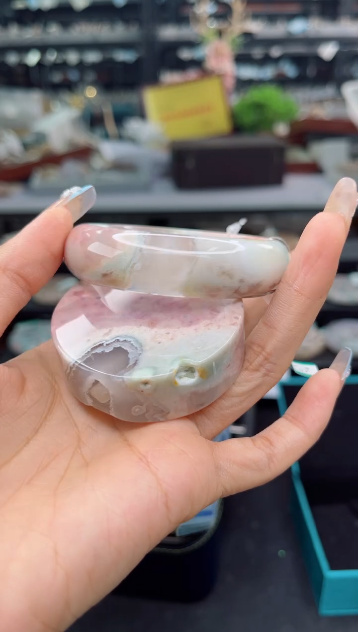 石英质玉未镶嵌手镯57圈口（赠品镯心）6330067