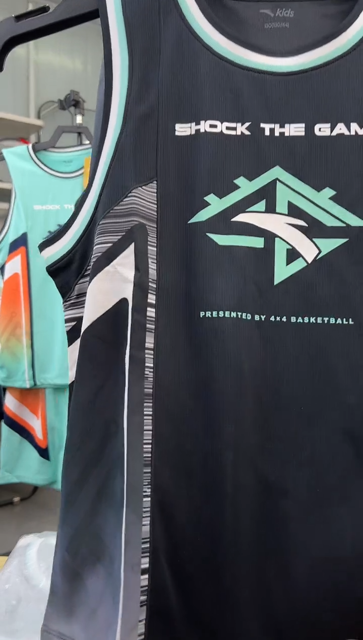 安踏儿童衣服尺码 ：165