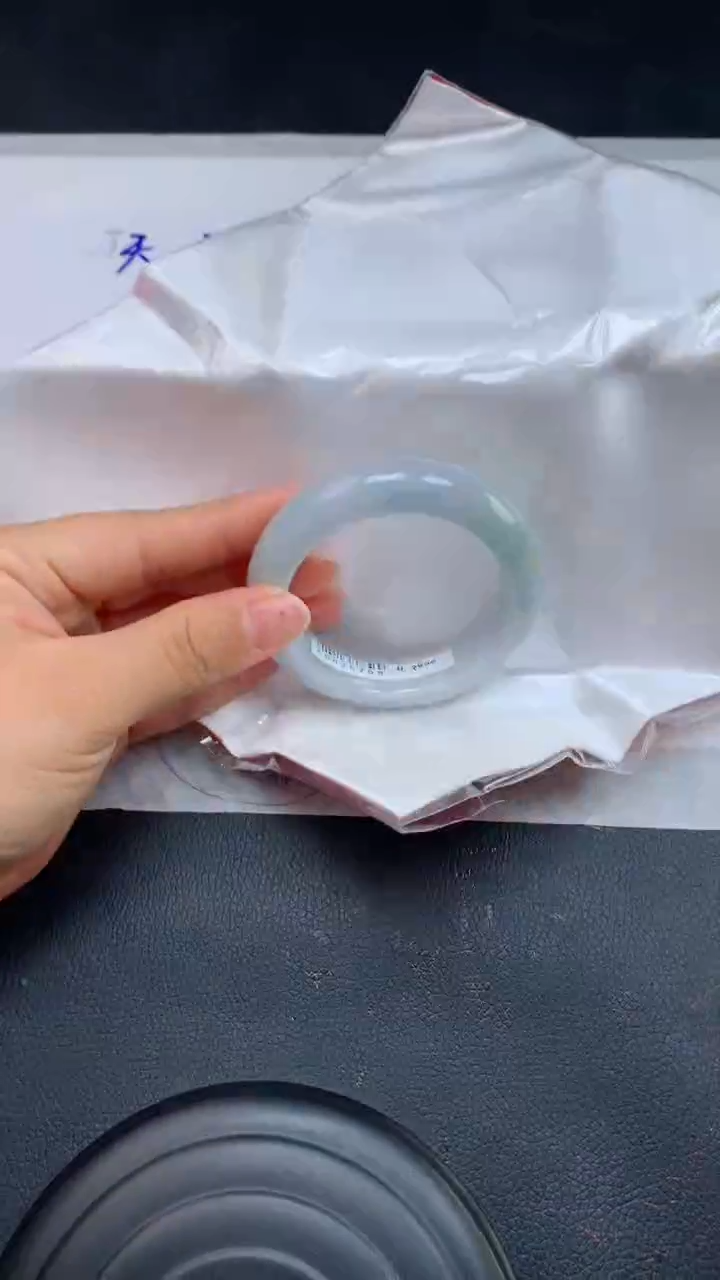 【闪购商品】翡翠手镯未镶嵌天然缅甸A货翡翠手镯