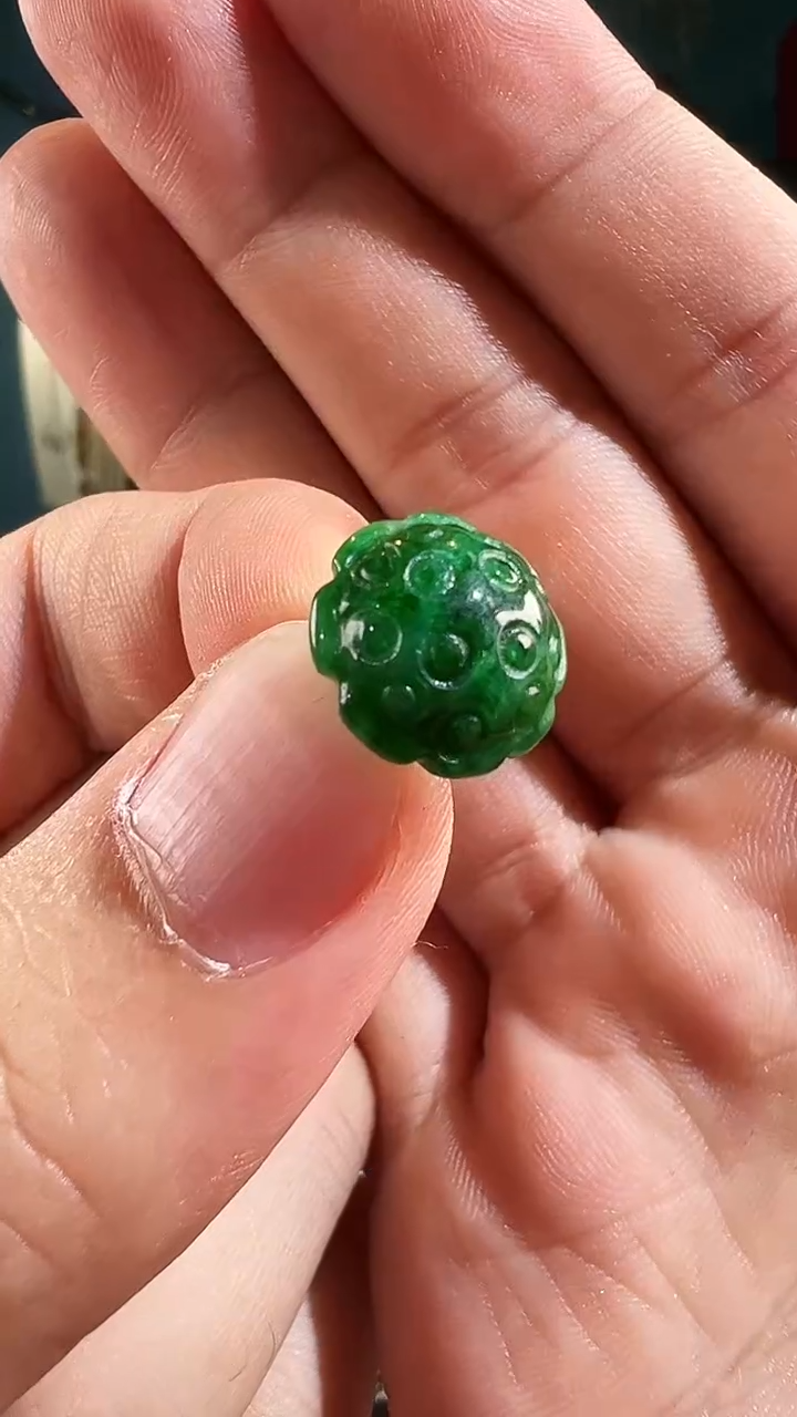 【闪购商品】翡翠颈饰未镶嵌12+莲蓬