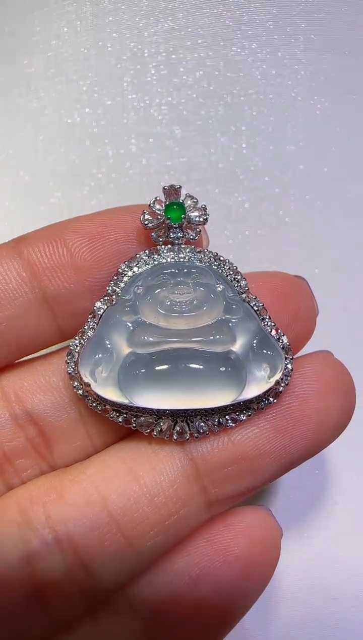 【闪购商品】翡翠颈饰18K金镶嵌佛