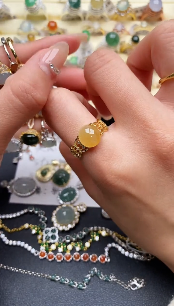 【闪购商品】翡翠戒指银S925镶嵌666666+1