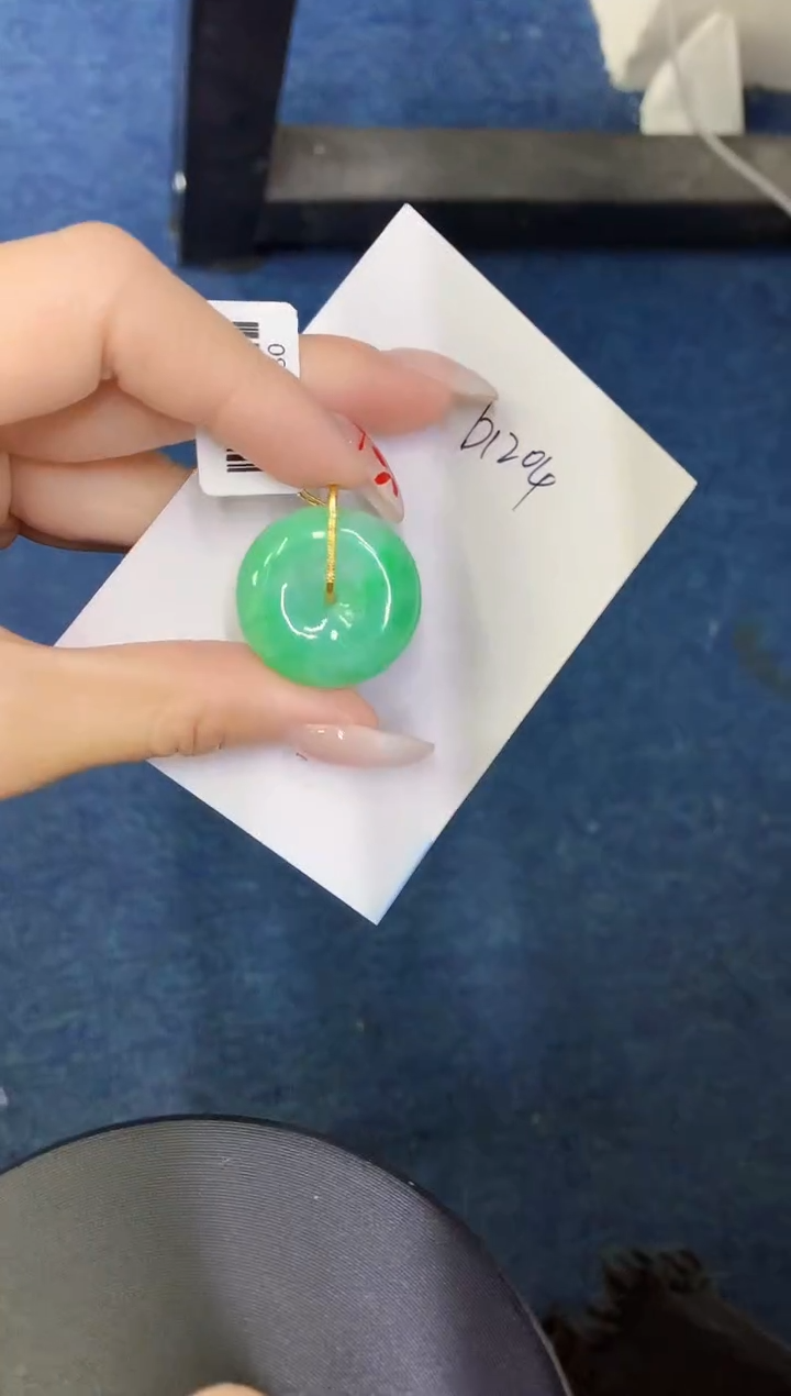 【闪购商品】翡翠颈饰18K金镶嵌0000000000