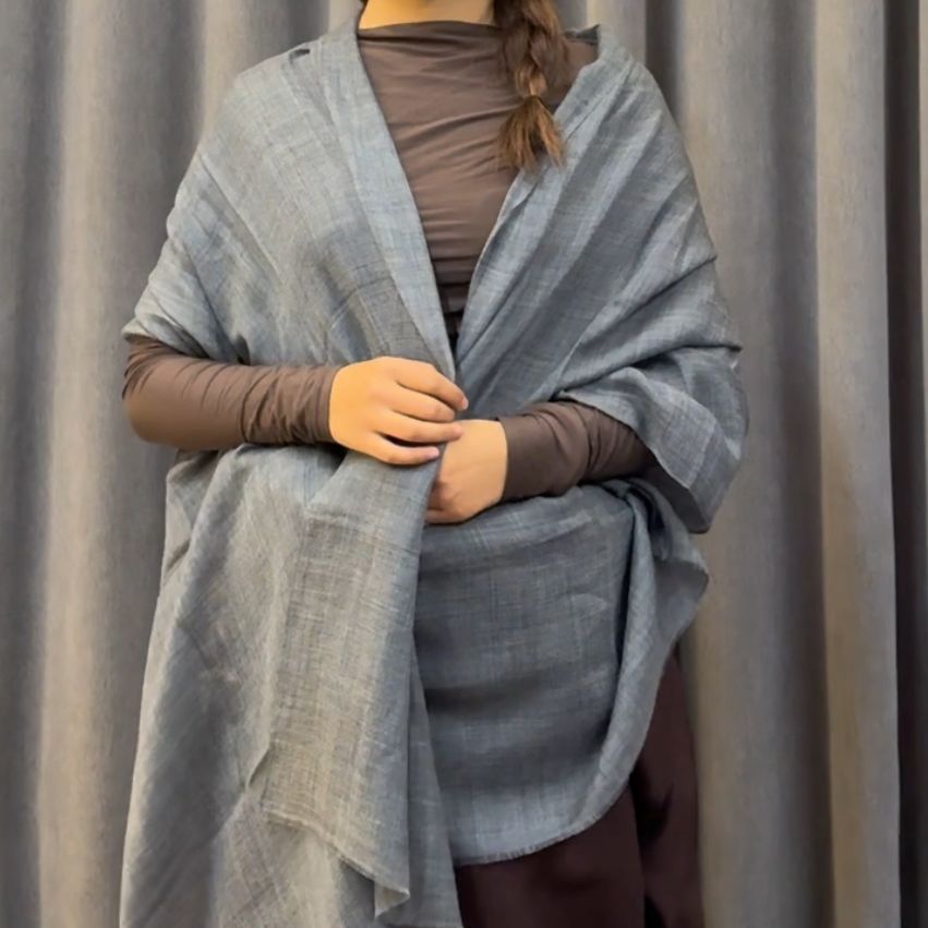 Kashmere围巾/披肩【老钱风纯羊毛绒】浅灰色高级百搭